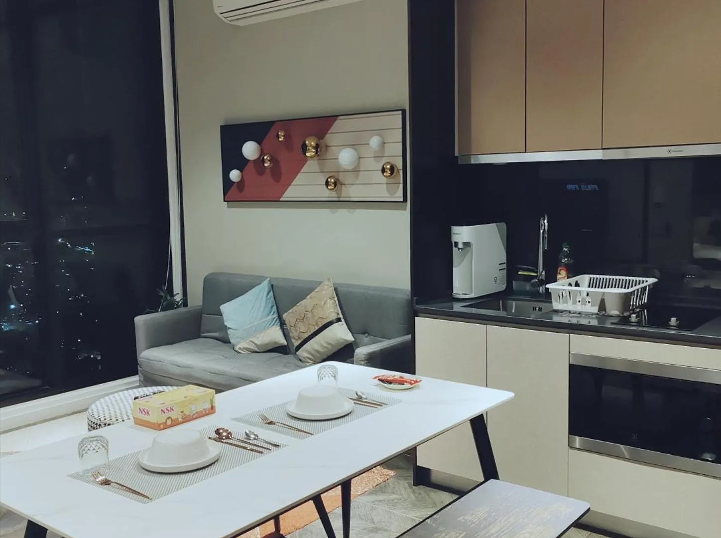 Scarletz Suites Klcc By Luxe Suites Kuala Lumpur Apartment