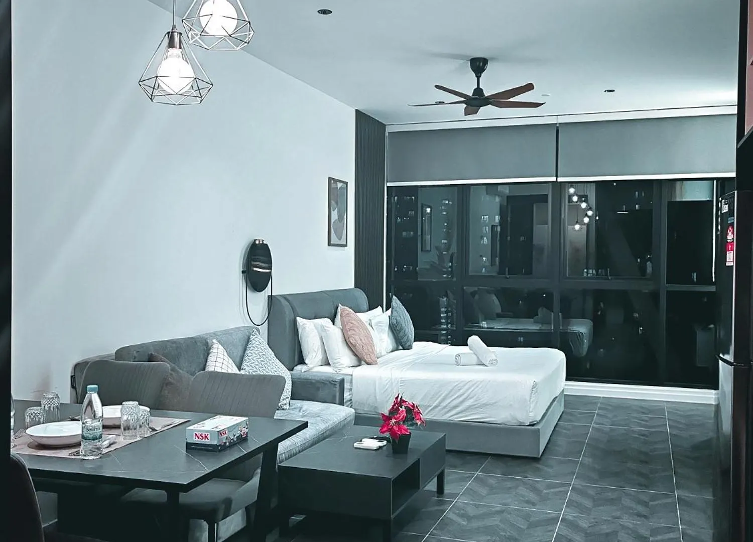 Scarletz Suites Klcc By Luxe Suites Kuala Lumpur Malaysia